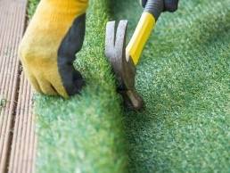 https://www.artificialgrasssheffield.net/ website