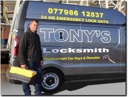 https://www.tonyslocksmith.com/ website