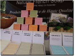 https://www.naturalfrenchsoap.com/ website